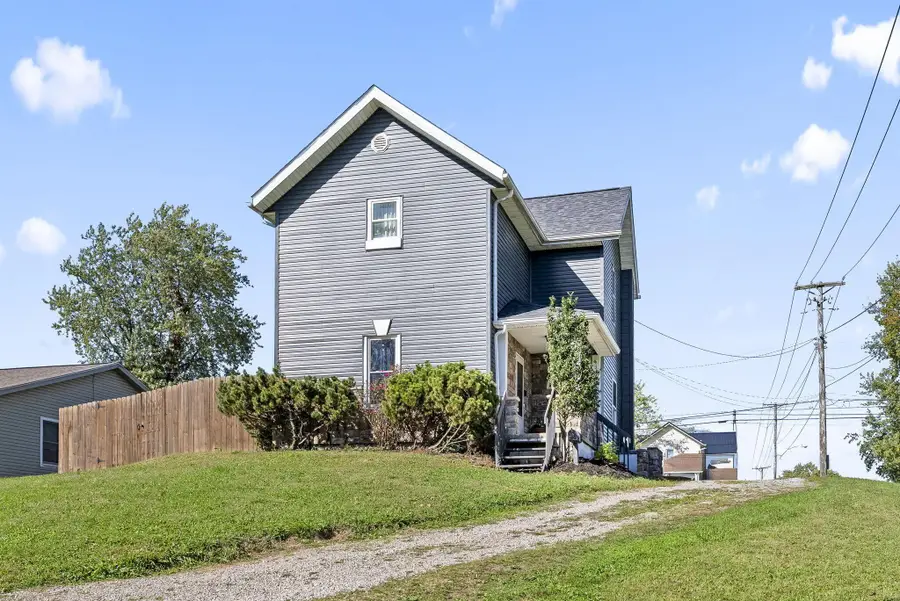 450 Ridge Avenue, Newark, OH 43055 - #3