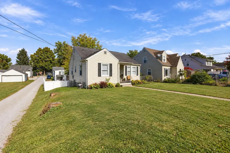 147 Cleveland Avenue, Lancaster, OH 43130 - #3