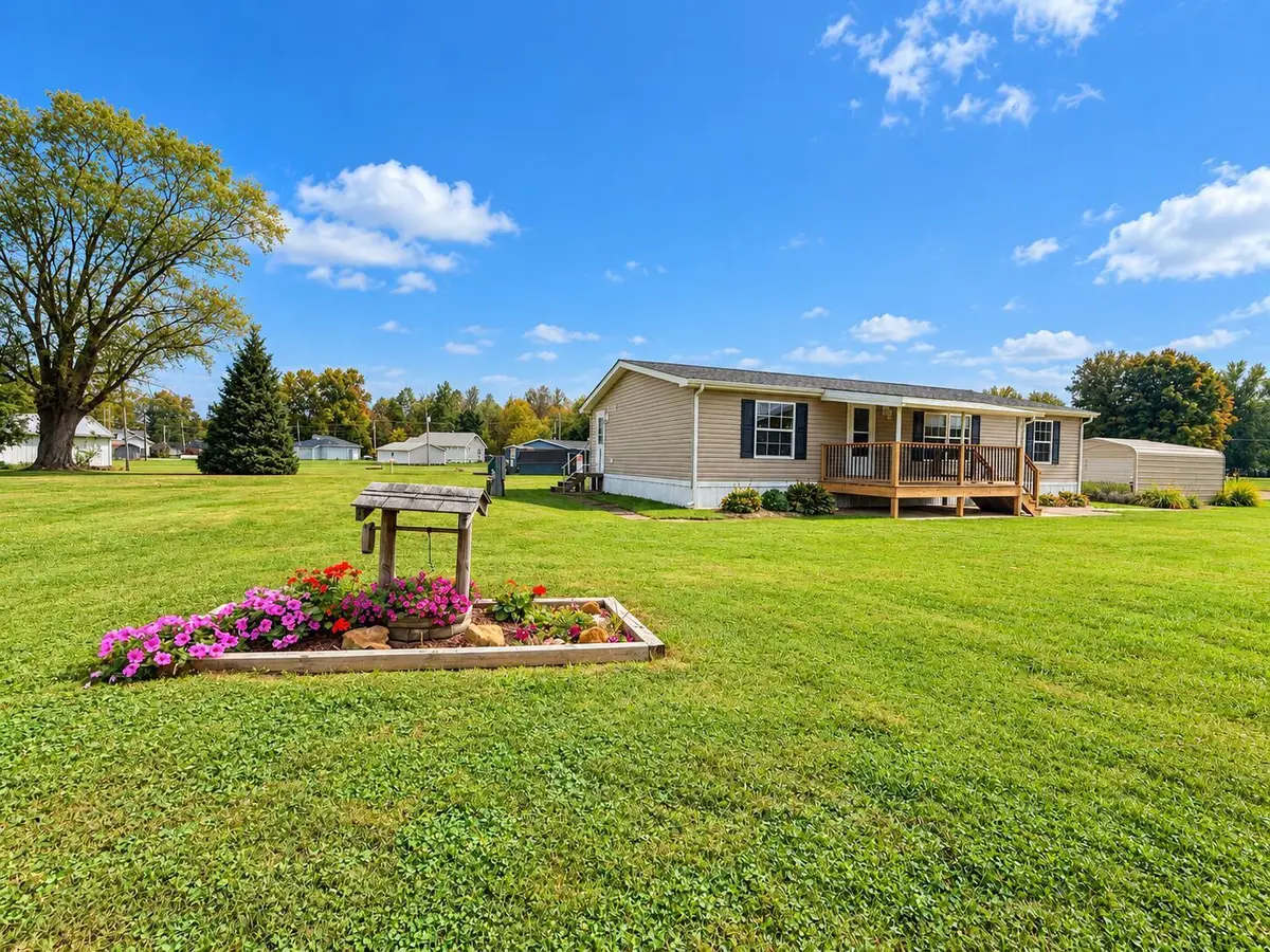 5920 Foxfire Drive, Zanesville, OH 43701 - #1
