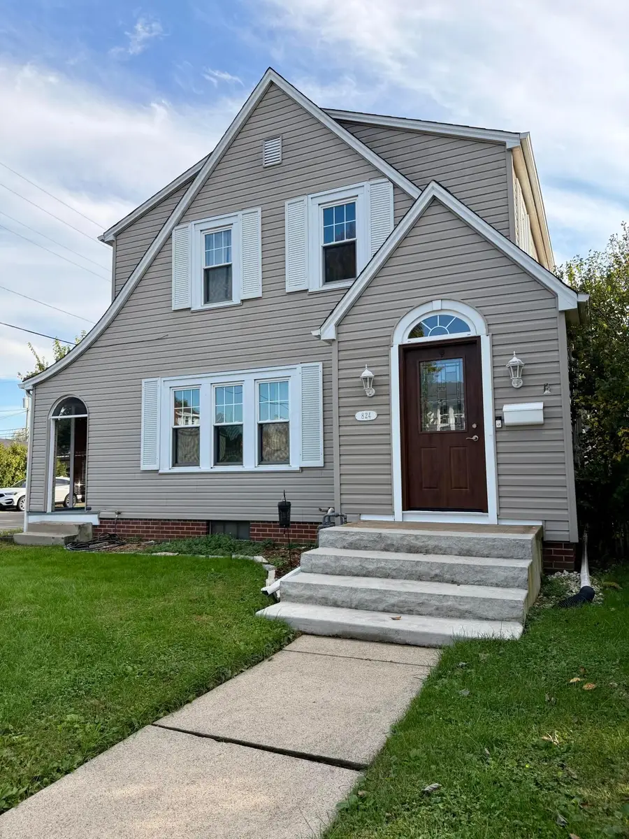 824 King Street, Lancaster, OH 43130 - #3