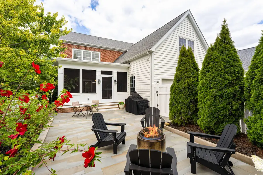 8075 Chatham Green Drive, New Albany, OH 43054 - #3