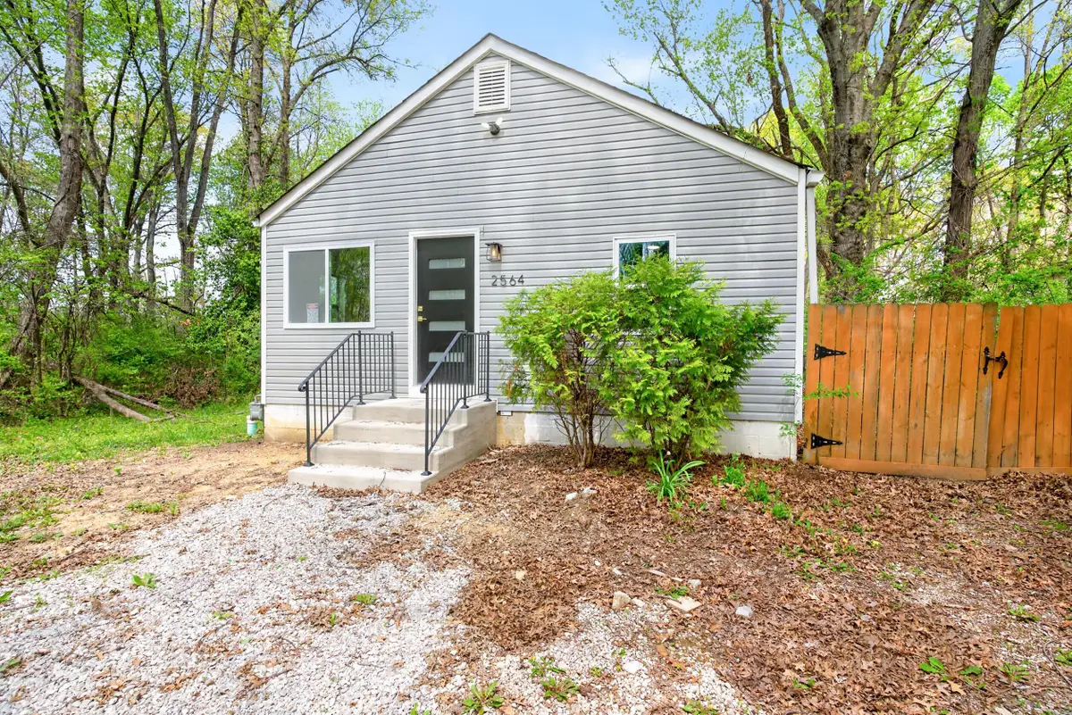 2564 Abington Road, Columbus, OH 43231 - #1