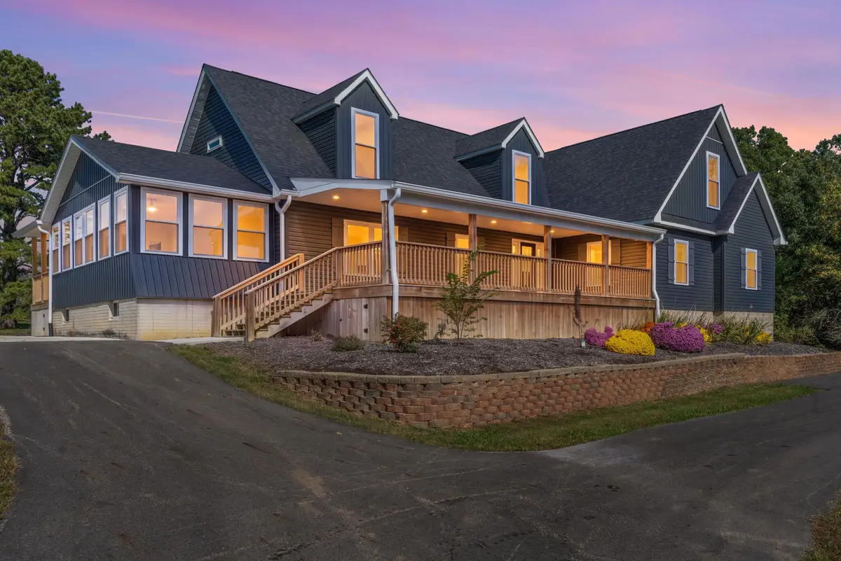 21709 State Route 278 Sw, Nelsonville, OH 45764 - #1