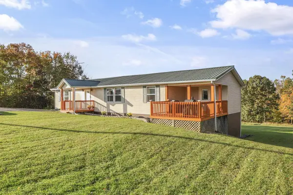 3388 Township Road 138 Ne, Somerset, OH 43783