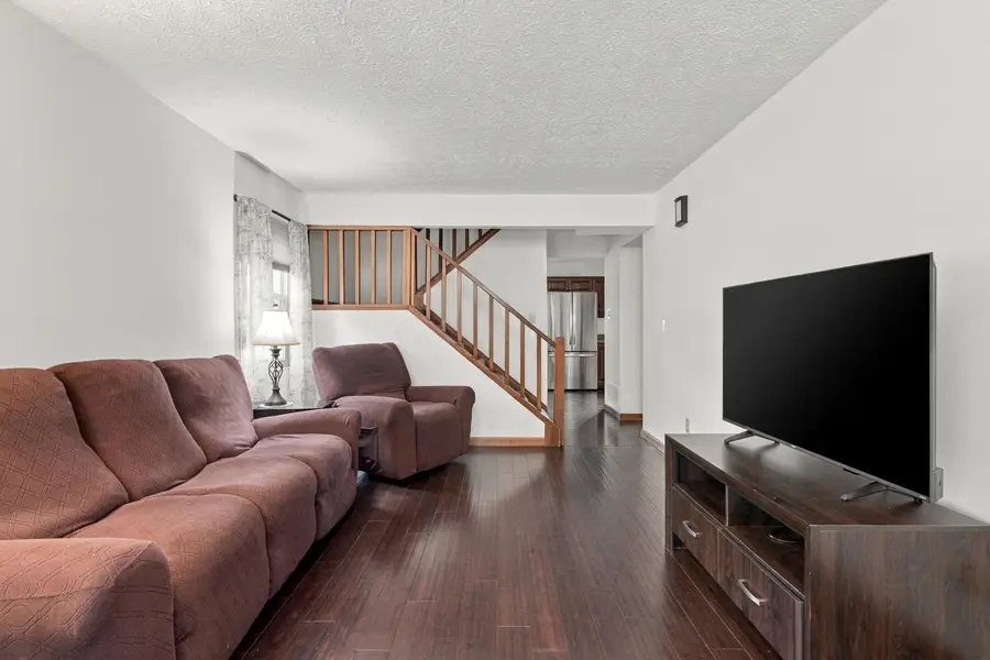 8043 Worthington Lake Drive, Westerville, OH 43081 - #3