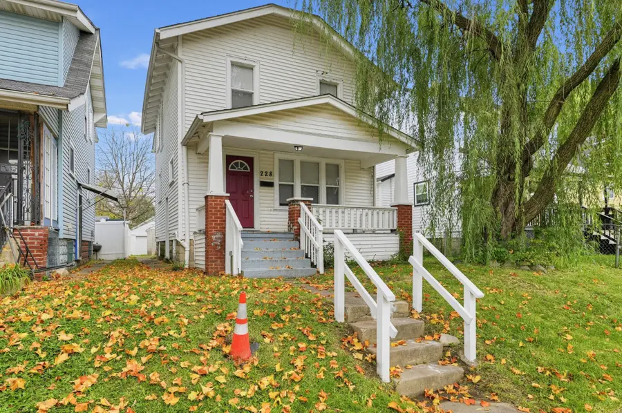 228 N Oakley Avenue, Columbus, OH 43204 - #2