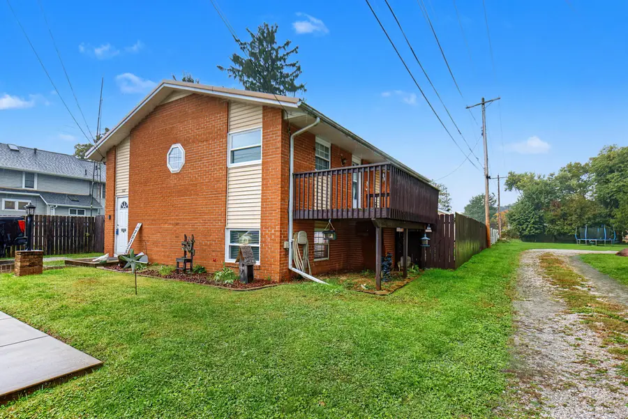 122 Cherry Street, Newark, OH 43055 - #2
