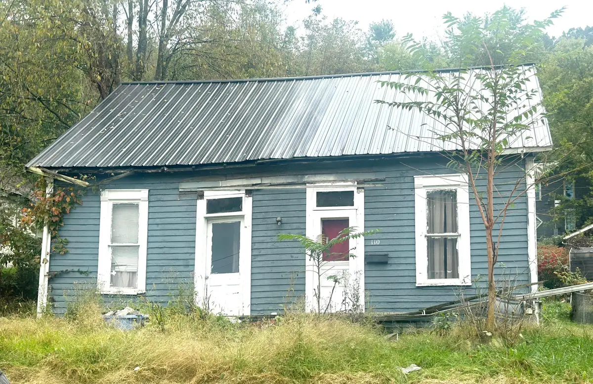 110 Finley Avenue, Cambridge, OH 43725 - #1