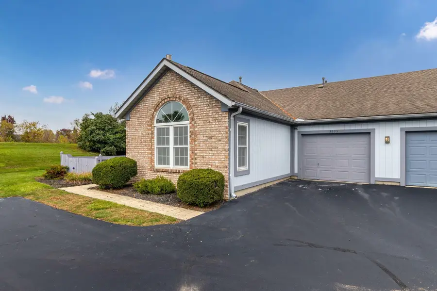 3823 Mill Stream Drive, Hilliard, OH 43026 - #3