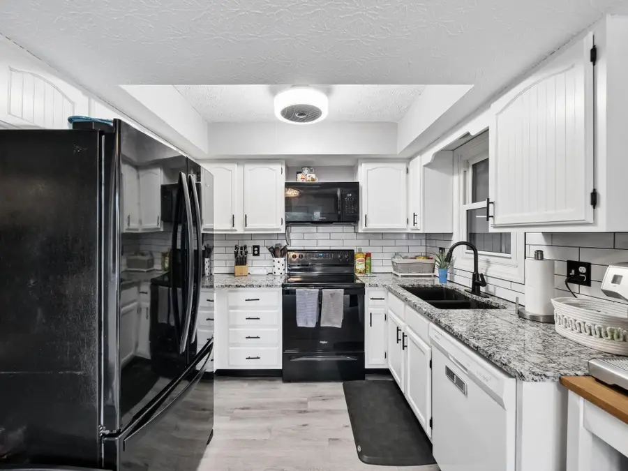 1960 Drury Lane, Columbus, OH 43235 - #3