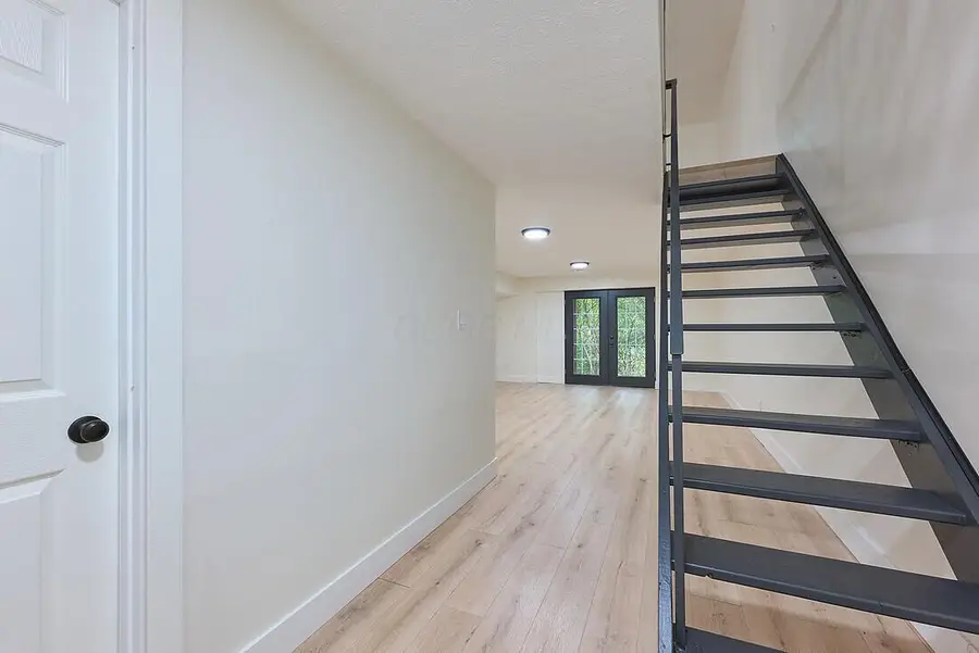 2806 Stonehenge Drive, Columbus, OH 43224 - #3
