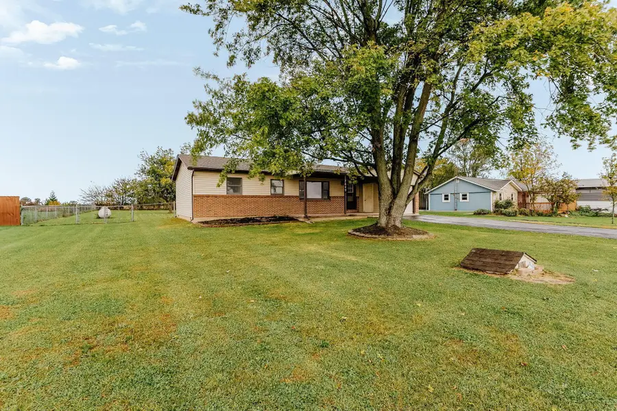 7649 White Oak Road Ne, Bloomingburg, OH 43106 - #3