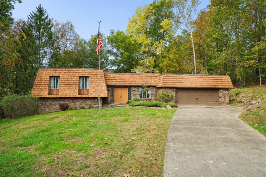 5220 Hampton Court, Zanesville, OH 43701 - #2