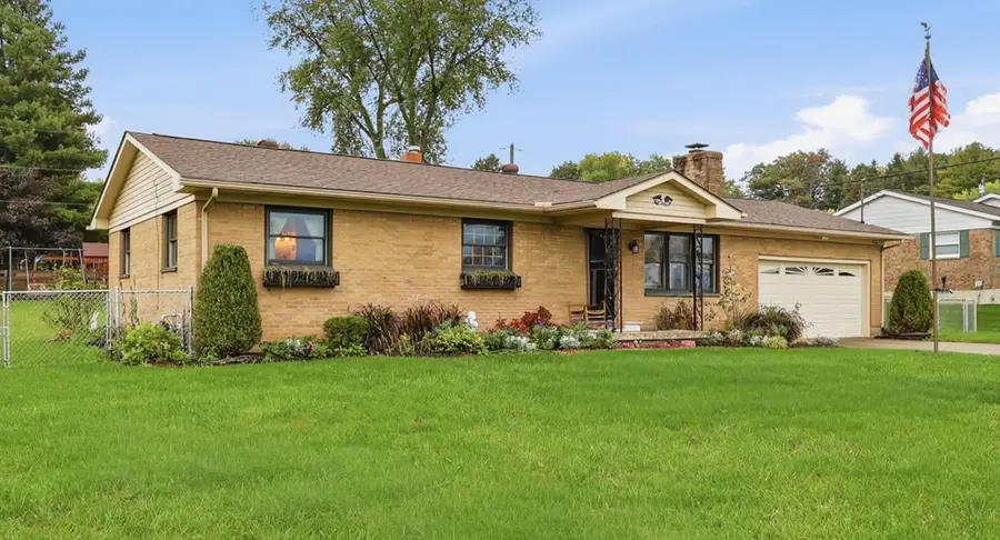 570 Tuttle Road, Springfield, OH 45503 - #2