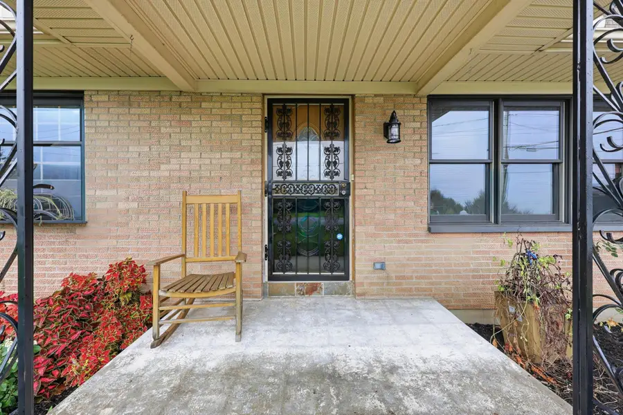 570 Tuttle Road, Springfield, OH 45503 - #3