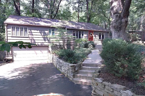 562 Yaronia Drive N, Columbus, OH 43214