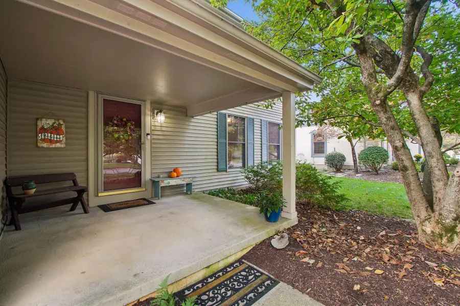 1975 Thistlewood Court, Columbus, OH 43235 - #2