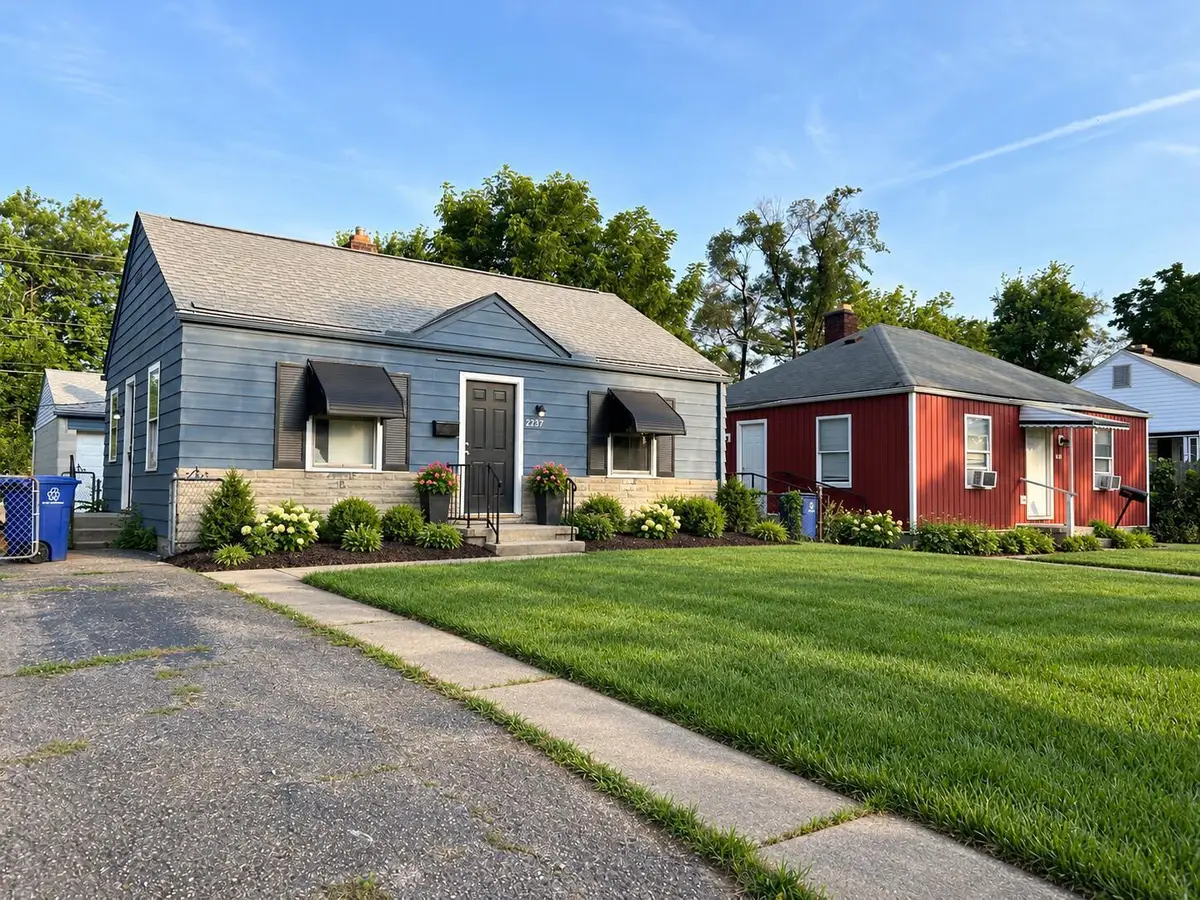 2237 Grasmere Avenue, Columbus, OH 43211 - #1