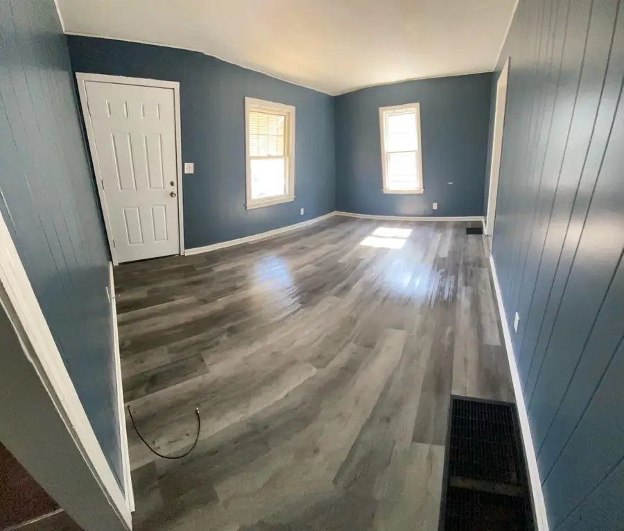 2237 Grasmere Avenue, Columbus, OH 43211 - #3