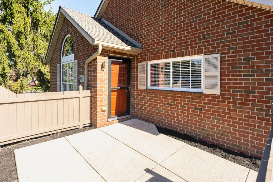 6837 Ridge Rock Drive, New Albany, OH 43054 - #2
