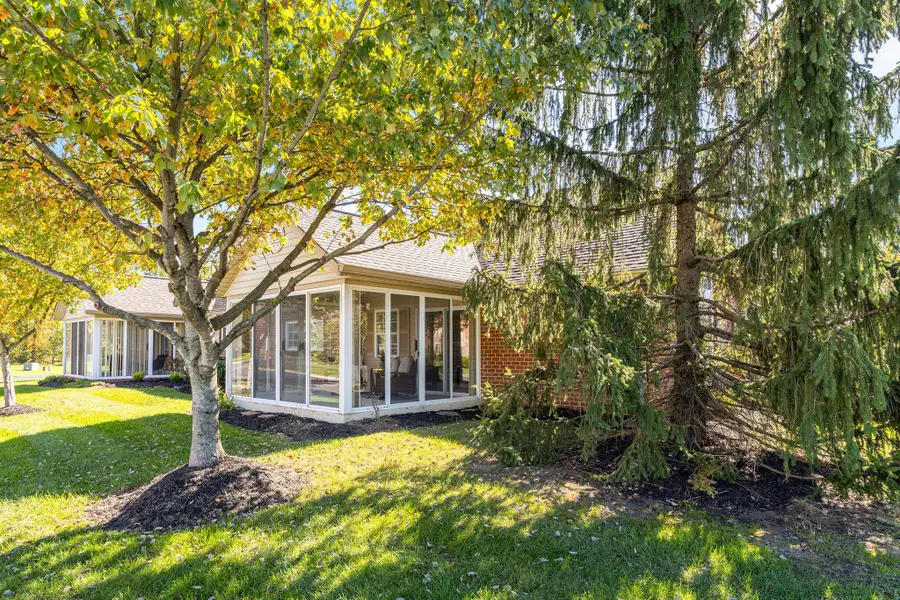 6837 Ridge Rock Drive, New Albany, OH 43054 - #3
