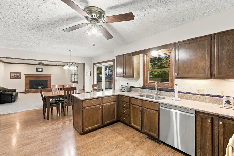 33 Spring Hollow Lane, Westerville, OH 43081 - #3