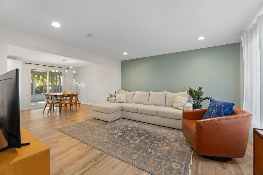 5335 Wesliegh Run Drive, Columbus, OH 43228 - #2