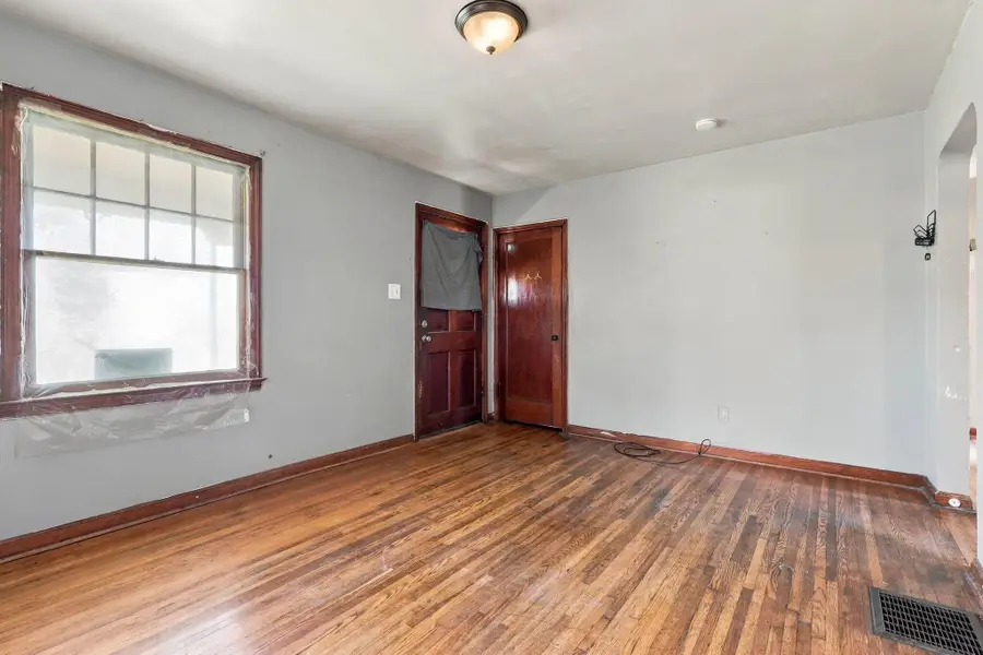 663 Butler Avenue, Columbus, OH 43223 - #3