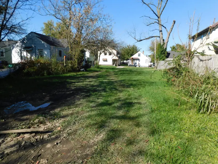 1381 E 22nd Avenue, Columbus, OH 43211 - #2