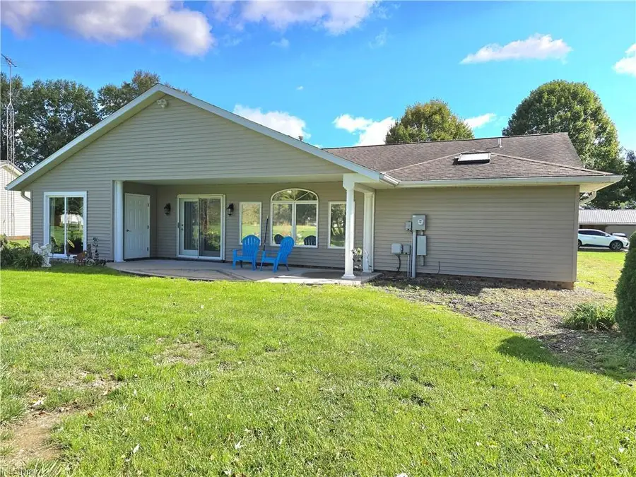 6215 Southview Drive, Nashport, OH 43830 - #3