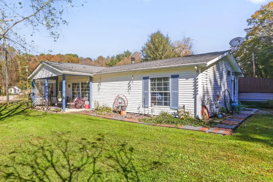 16595 1st Street, Logan, OH 43138 - #2