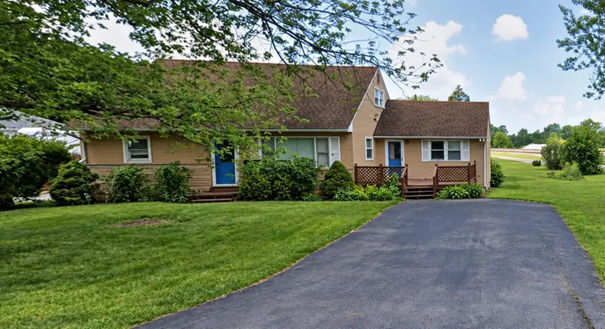 501 Pasadena Avenue, Columbus, OH 43228 - #1