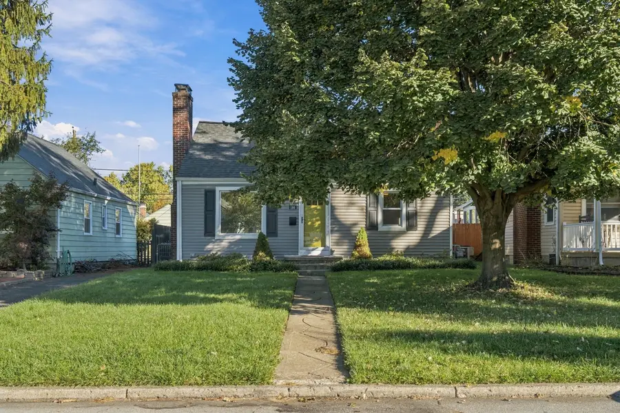 166 E Jeffrey Place, Columbus, OH 43214 - #2