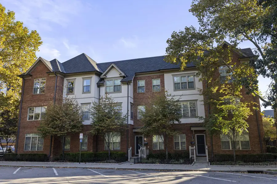 672 Park Street, Columbus, OH 43215 - #2