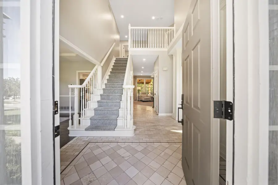 272 Crossing Creek N, Columbus, OH 43230 - #3