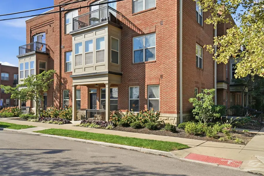 971 Ingleside Avenue, Columbus, OH 43215 - #2