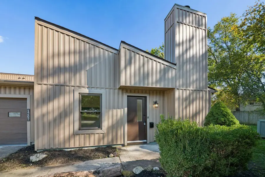 1267 Worthington Creek Drive, Worthington, OH 43085 - #2