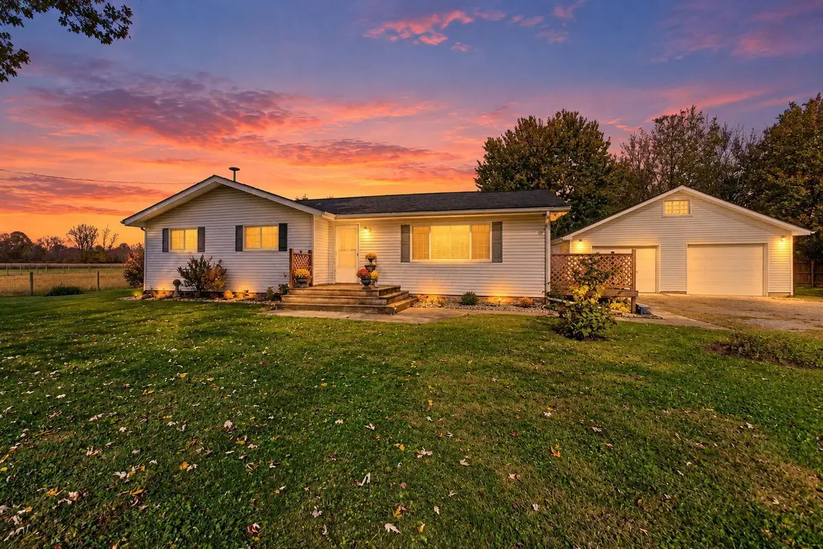 5303 Columbia Road Sw, Pataskala, OH 43062 - #1
