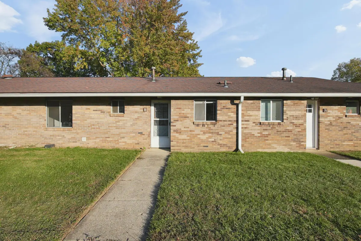 2336 Woodbrook Circle N, Columbus, OH 43223 - #1