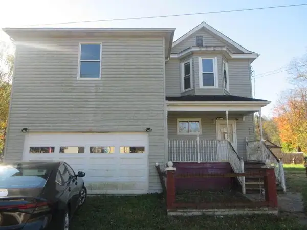 52090 Center Street, St. Clairsville, OH 43950
