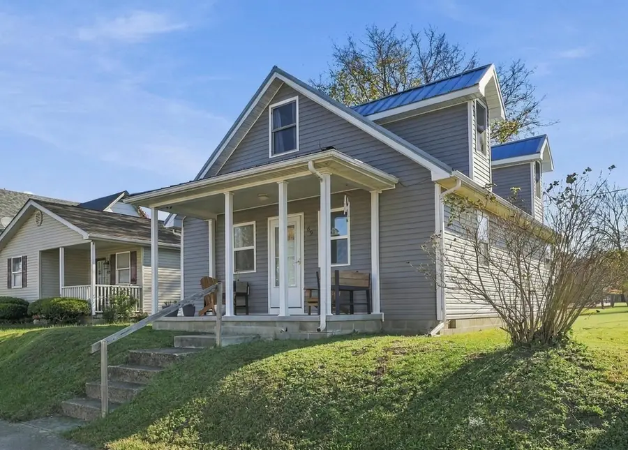 69 S Main Street E, Frankfort, OH 45628 - #3