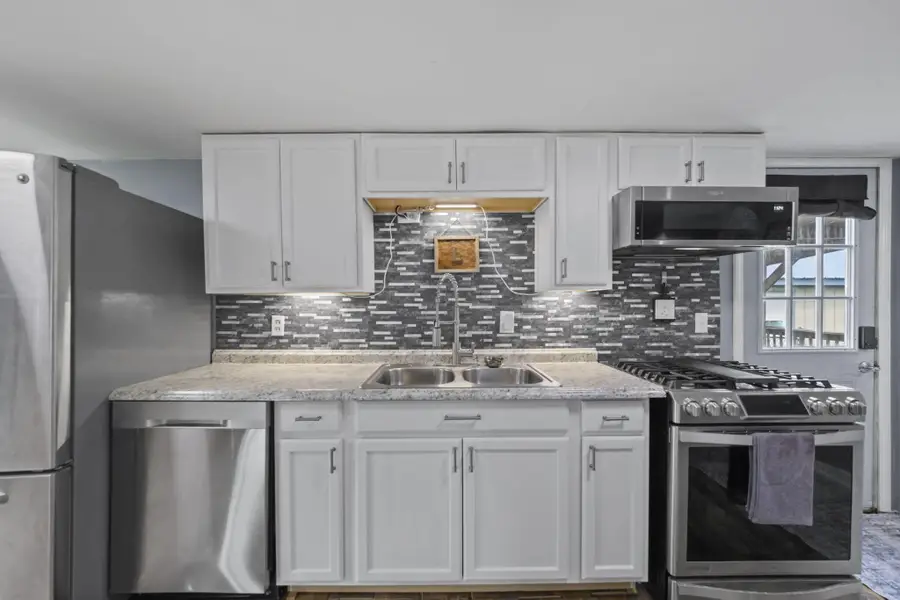 98 4th Street, Buckeye Lake, OH 43008 - #2