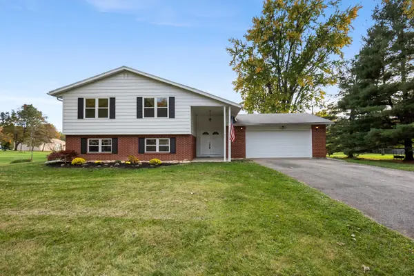 54 Summit Glen Road Sw, Pataskala, OH 43062
