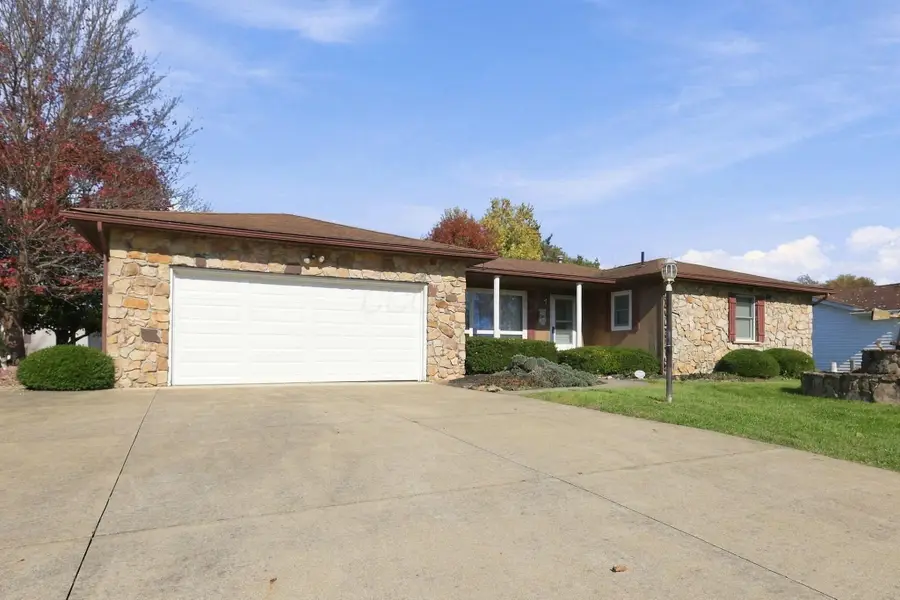 112 Gregory Drive, Newark, OH 43055 - #3