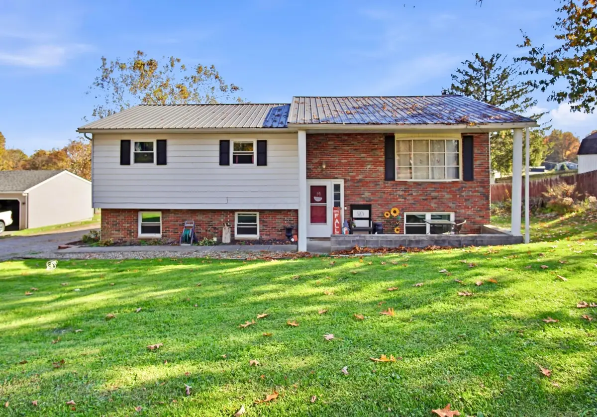 3265 Lakewood Drive, Zanesville, OH 43701 - #1