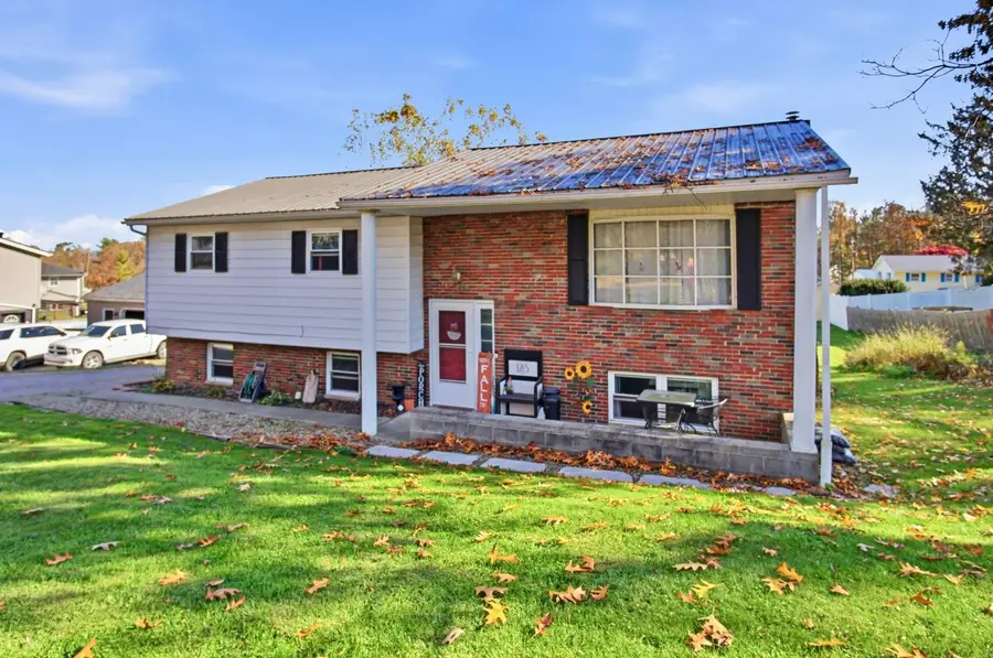 3265 Lakewood Drive, Zanesville, OH 43701 - #2