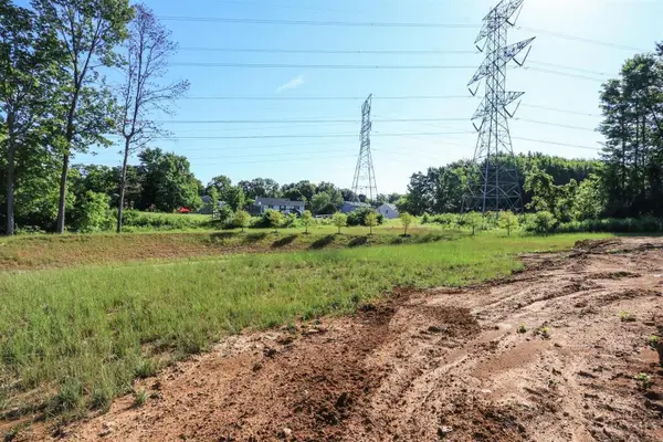 482 Sanctuary Way #8, Union Twp, OH 45255