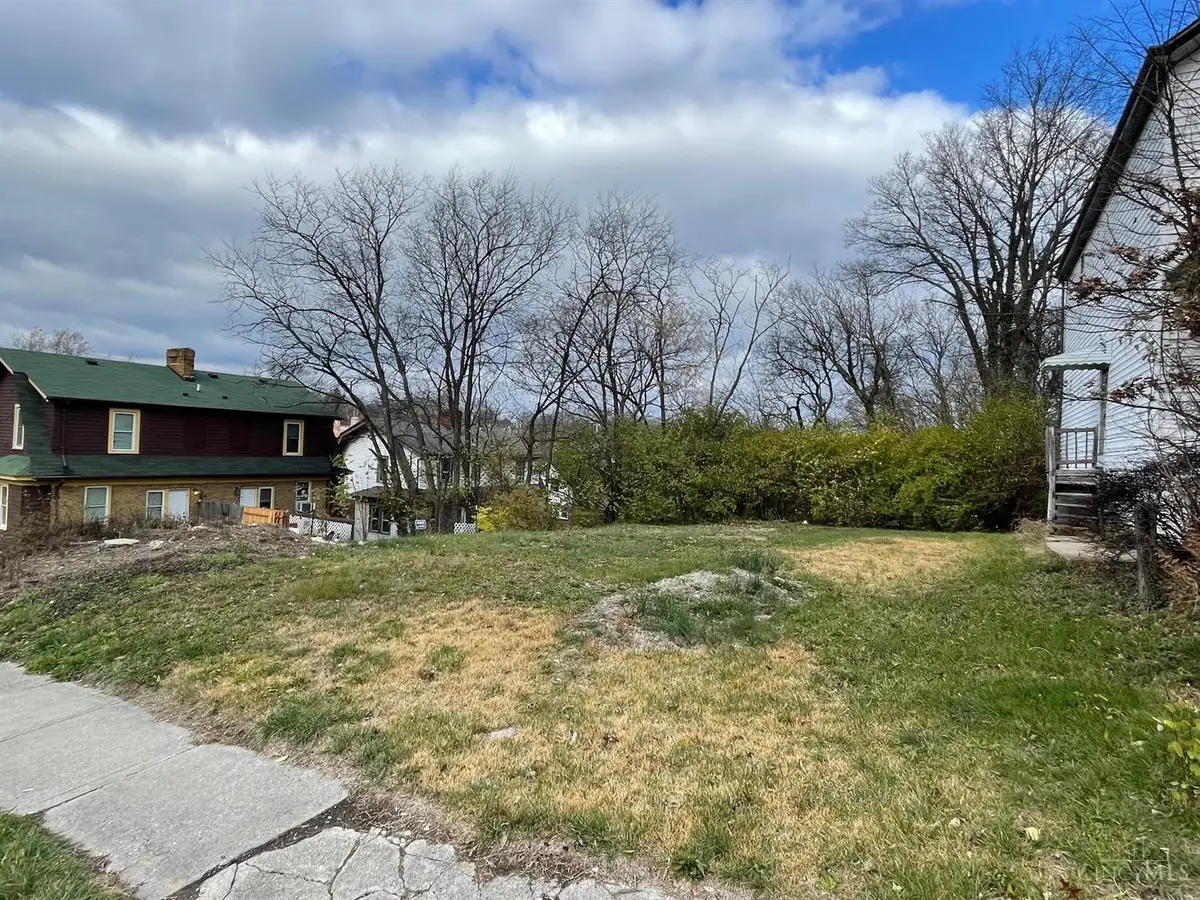 3744 Mayfield Avenue, Cincinnati, OH 45205 - Image #1