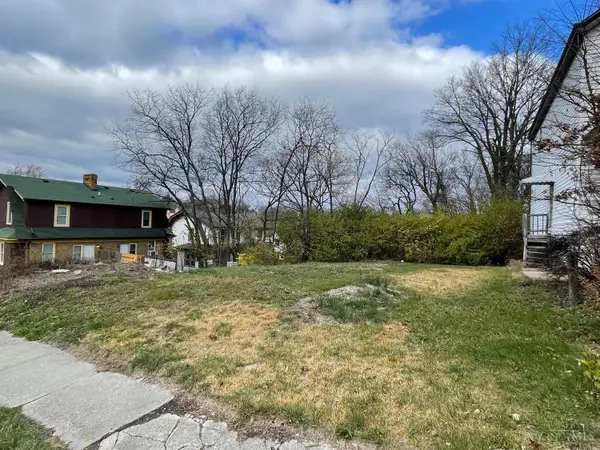 3744 Mayfield Avenue, Cincinnati, OH 45205