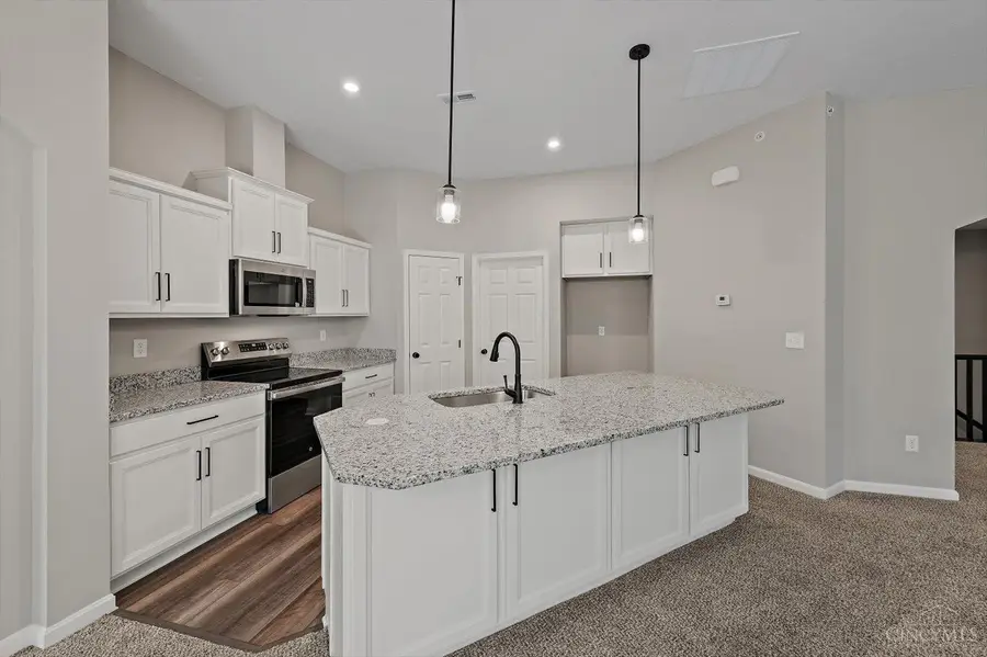 5884 Parkview Lane #91301, Miami Township, OH 45150 - Image #3